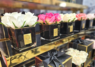 Cote Noire Couture 4 Rose Buds - Square Black Vase - Gold & Red - SVB404